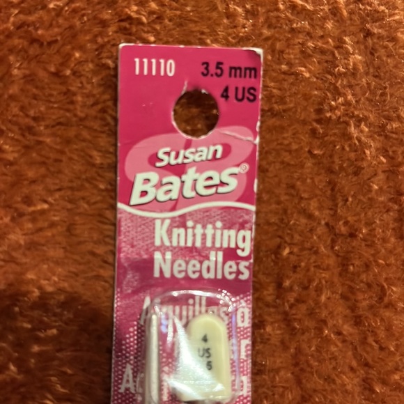 Susan Bates knitting needles ( 3.5 mm 4 us ) - Picture 2 of 6